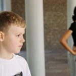 Gruppe von Kindern Jugendliche beim Stunt Workshop für Kinder in Kempen im Rahmen des Kulturrucksack NRW