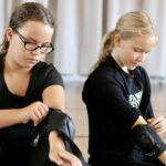 Gruppe von Kindern und Jugendlichen beim Stunt Workshop für Kinder in Kempen im Rahmen des Kulturrucksack NRW