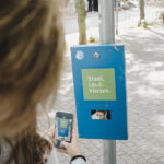 Jugendliche bringen eigene Street-Art-Werke im Stil von Rudy Willingham im Viertel an – Street Art entdecken & fotografieren (Foto: Sandra Stein)